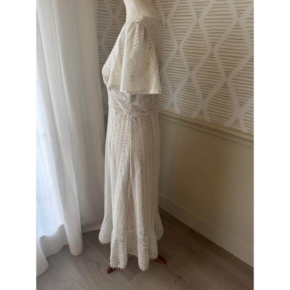 Apricot Women’s Medium Cream V Neck Lace Midi Dress - Picture 4 of 6
